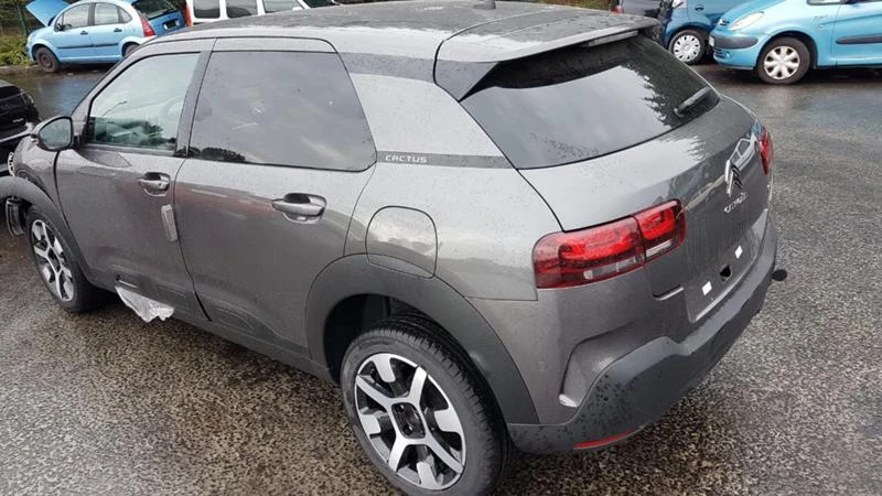 Citroen C4 Cactus 1.5 HDi, снимка 13 - Автомобили и джипове - 48320139