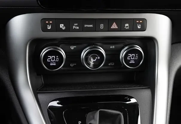 Mercedes-Benz T-класа EQT 200 = Progressive = Гаранция - изображение 9