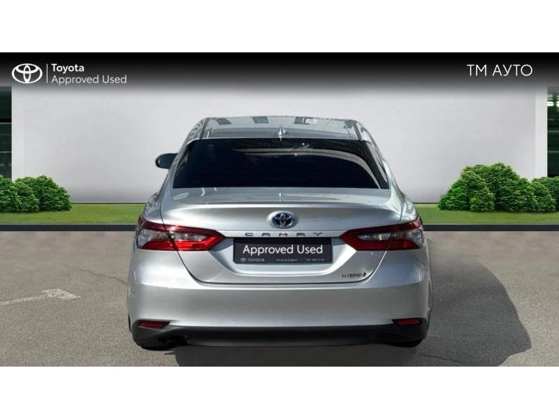 Toyota Camry 2.5 HYBRID COMFORT, снимка 4 - Автомобили и джипове - 53980933