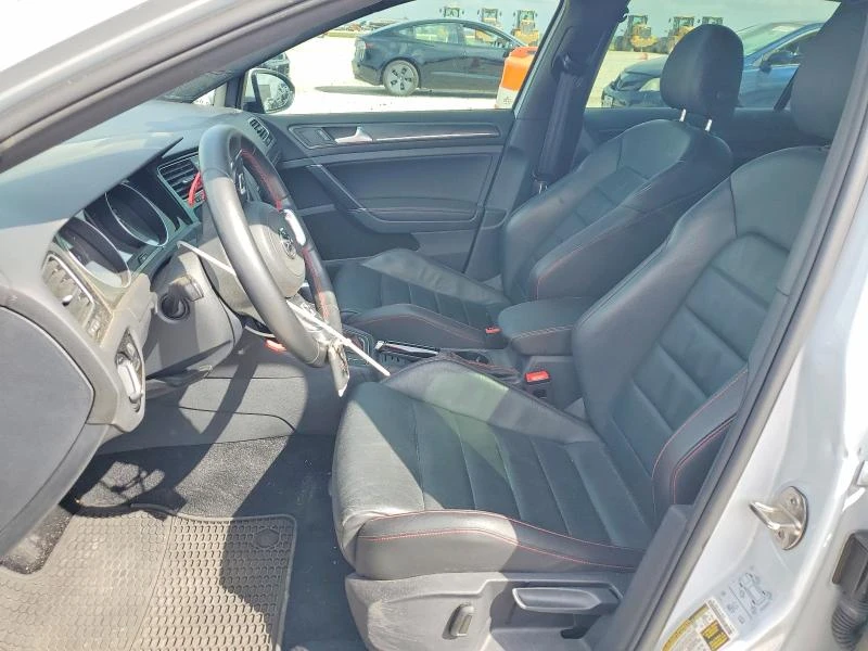 VW Golf GTI S| DSG| КАМЕРА| KEYLESS, снимка 7 - Автомобили и джипове - 54354813