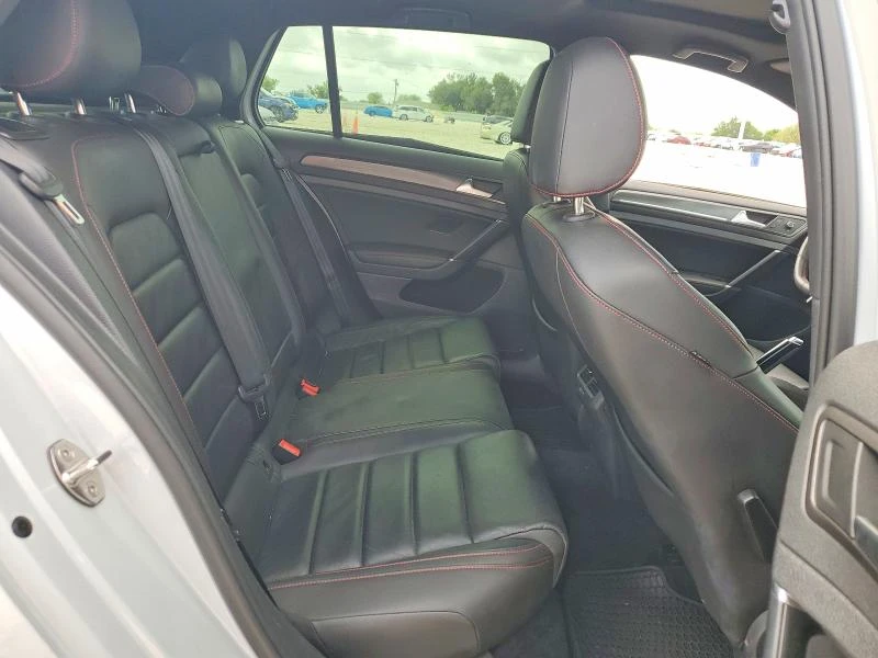 VW Golf GTI S| DSG| КАМЕРА| KEYLESS, снимка 10 - Автомобили и джипове - 54354813