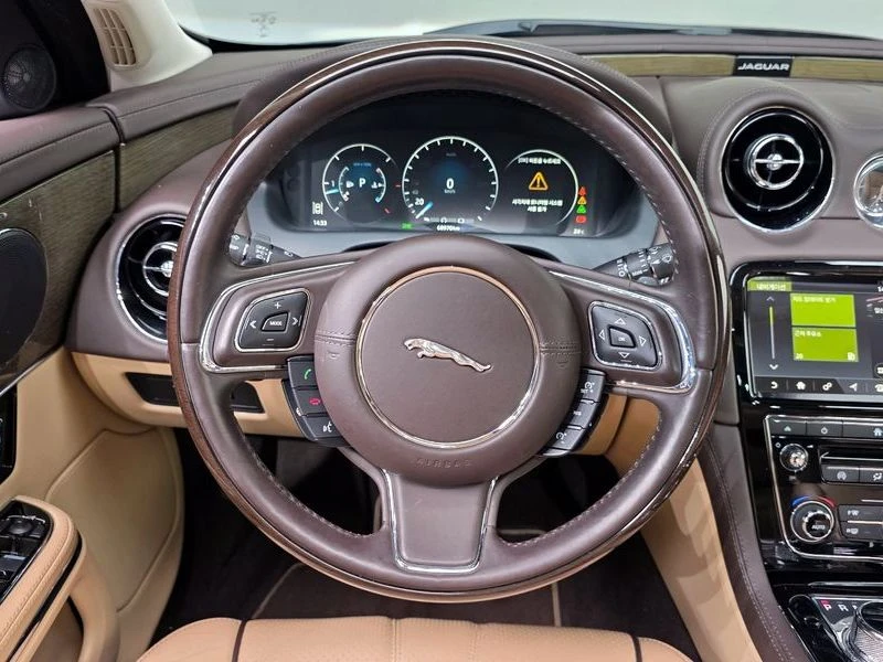 Jaguar Xj 3.0 Automatic, снимка 13 - Автомобили и джипове - 55926420