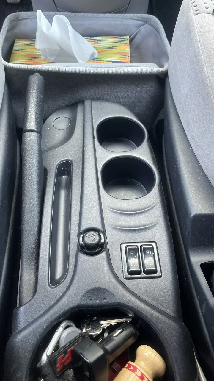 Mitsubishi Grandis Газ / Бензин, снимка 10 - Автомобили и джипове - 56181372