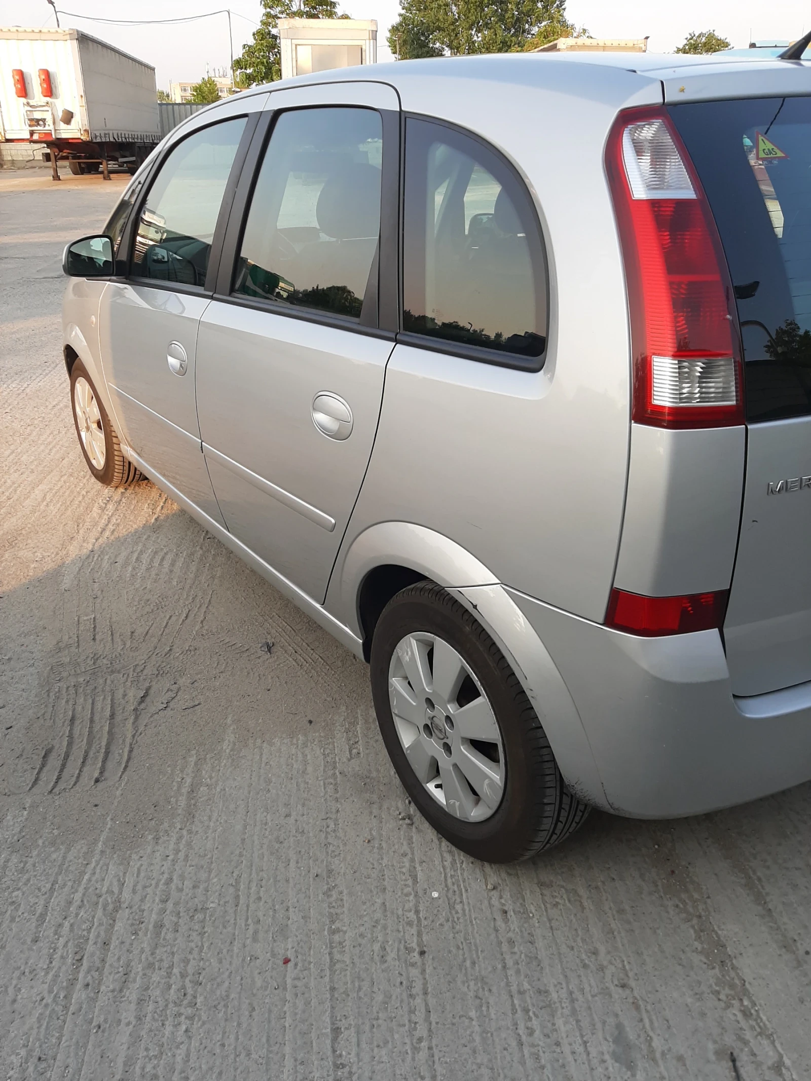 Opel Meriva  - изображение 4