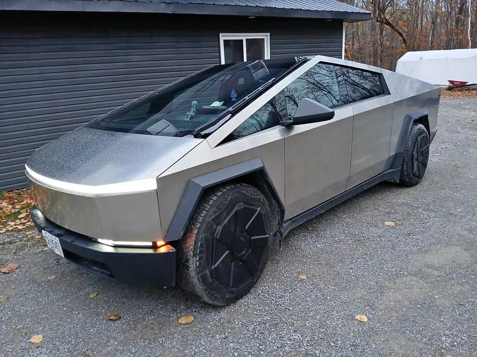 Tesla Cybertruck * *  | Mobile.bg   1