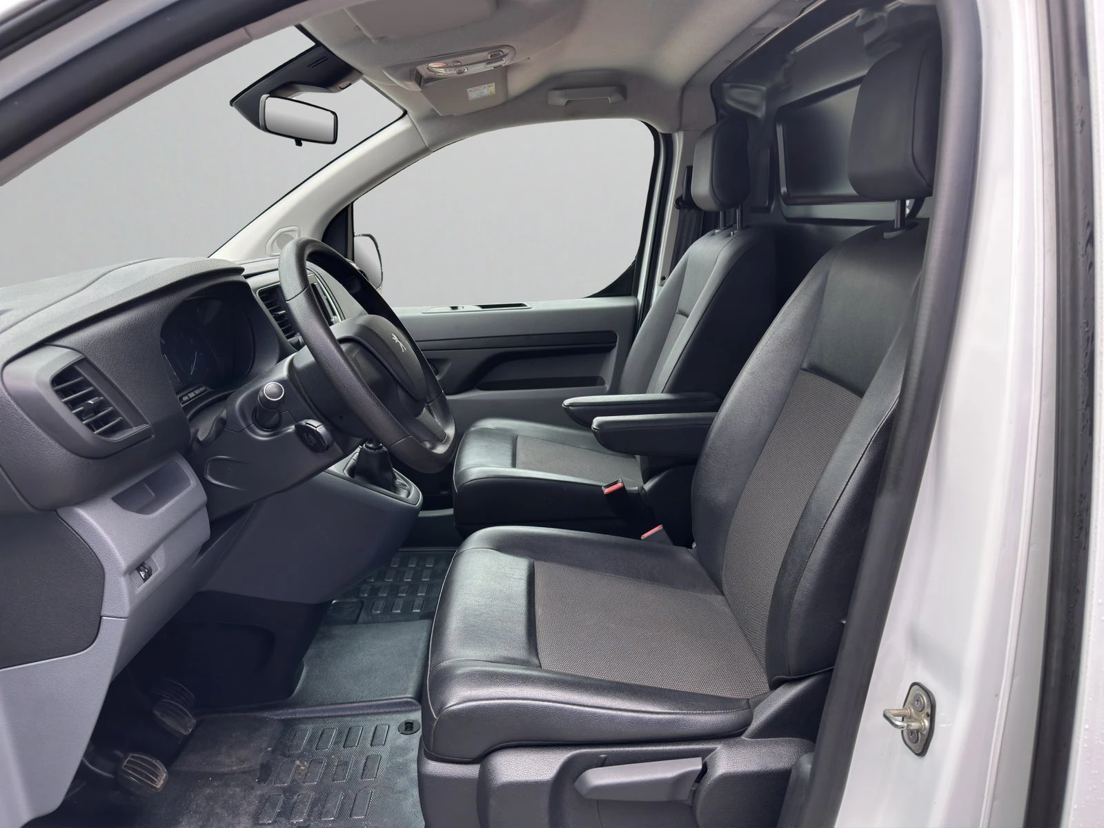 Peugeot Expert PREMIUM Standard 2.0 BlueHDi 120 S&S BVM6 E6 | Mobile.bg   9