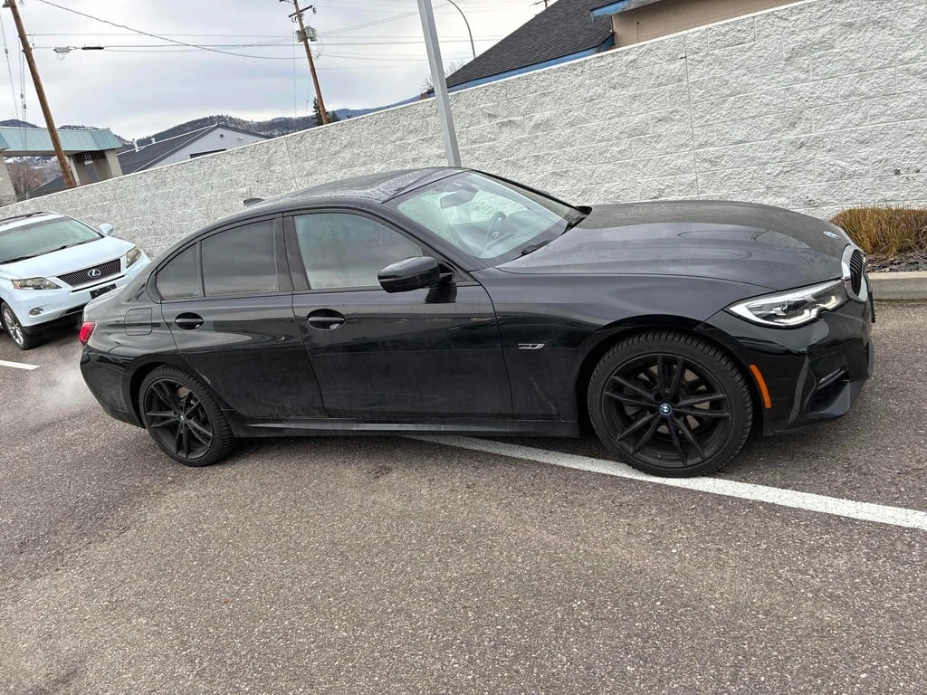 BMW 330 2022 E XDRIVE * ПРЕДСТАВИТЕЛСТВО НА LEXUS *  - изображение 4