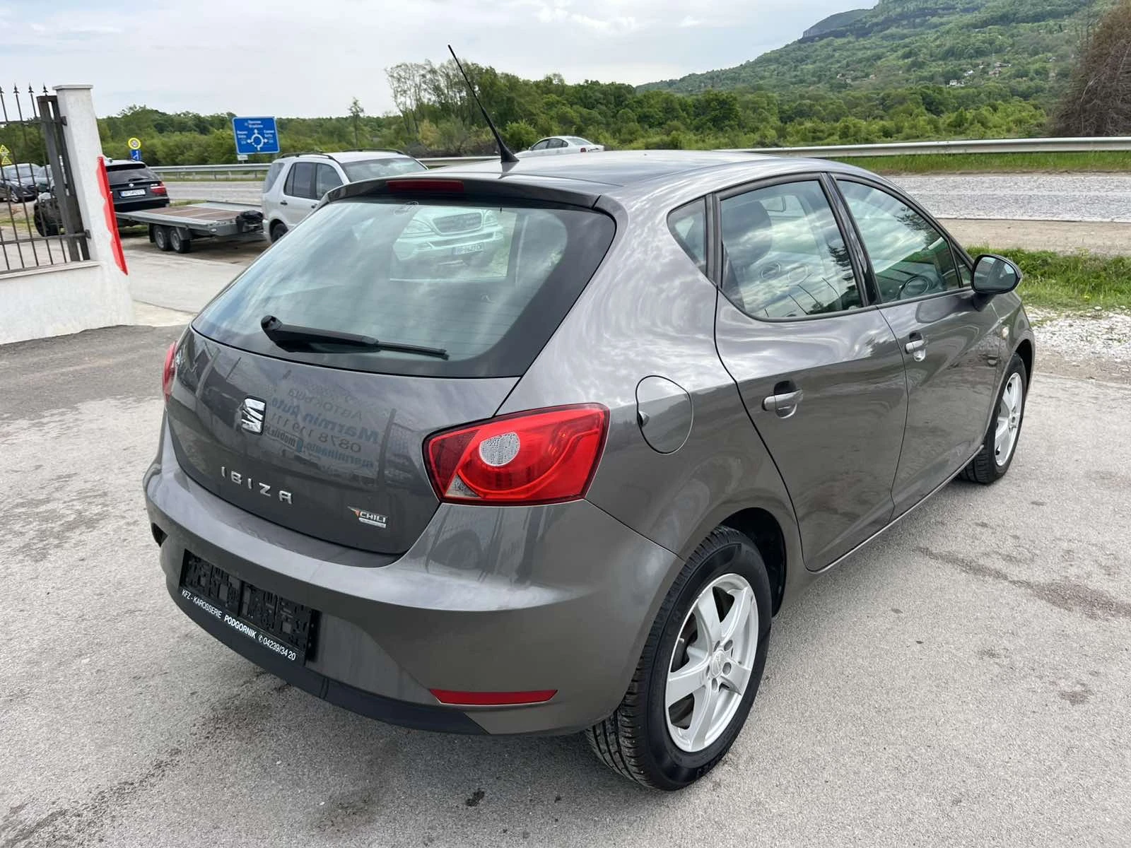 Seat Ibiza 1.2I 70кс. EURO 5 КЛИМАТИК, снимка 4 - Автомобили и джипове - 53432751