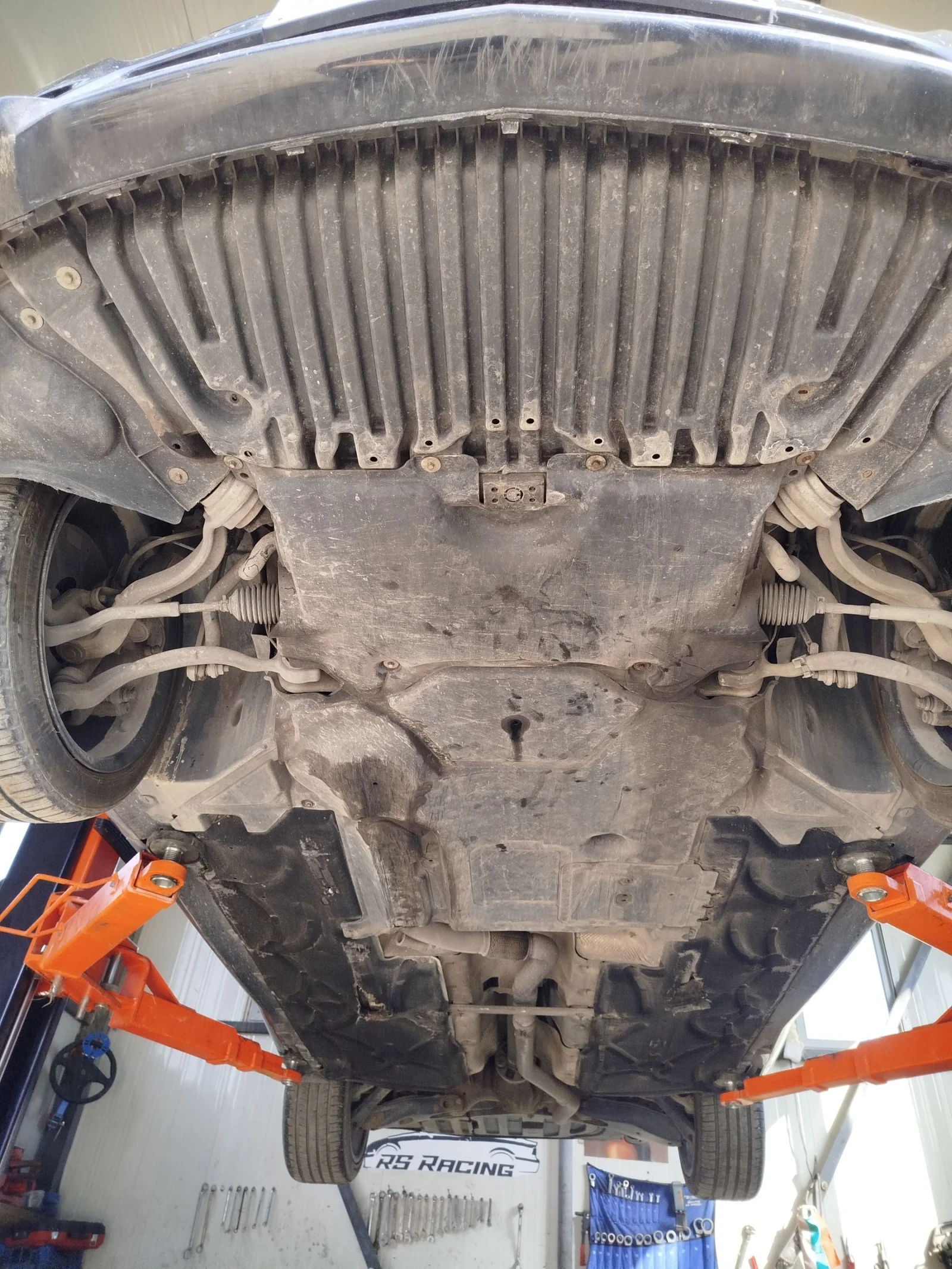 Mercedes-Benz E 220 | Mobile.bg � ����������� 13