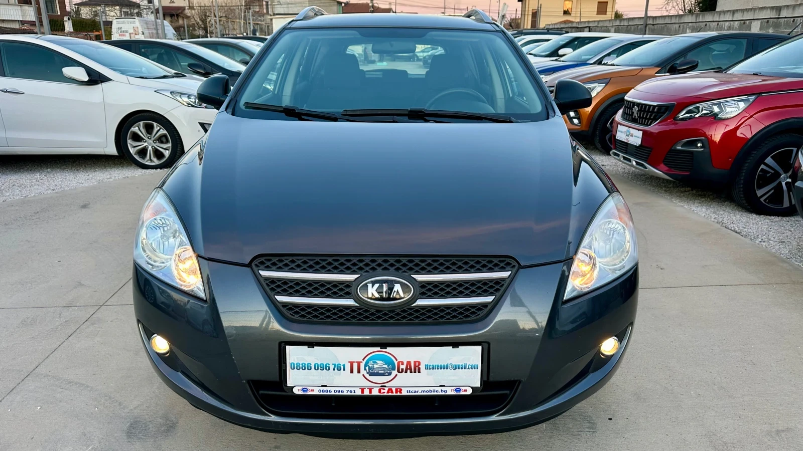 Kia Ceed 1.4i Матан инжекцион! 4 /100км! Клима!, снимка 2 - Автомобили и джипове - 53787457