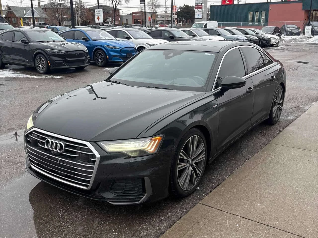 Audi A6 /HEAD UP / 360 / DISTRONIC / B&O / ОБДУХВАНЕ 