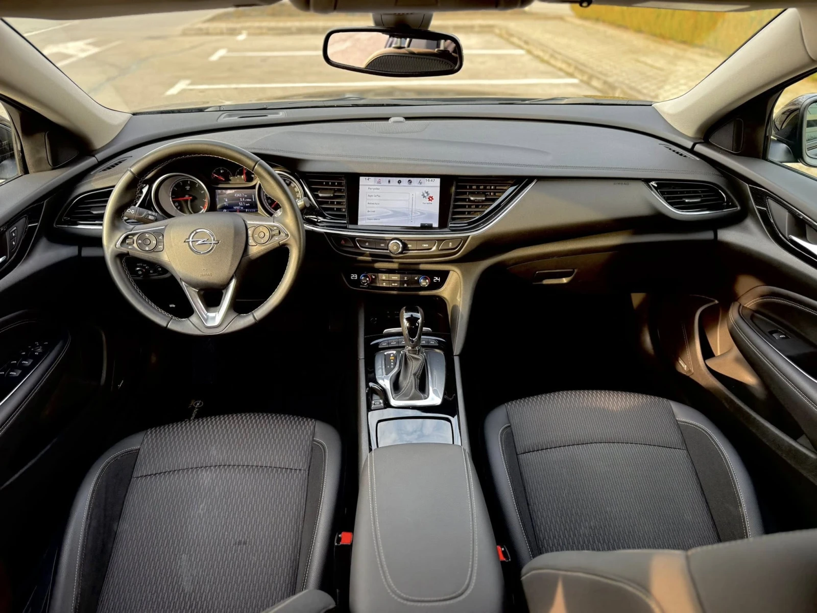 Opel Insignia 4x4 SWISS, снимка 8 - Автомобили и джипове - 53909200