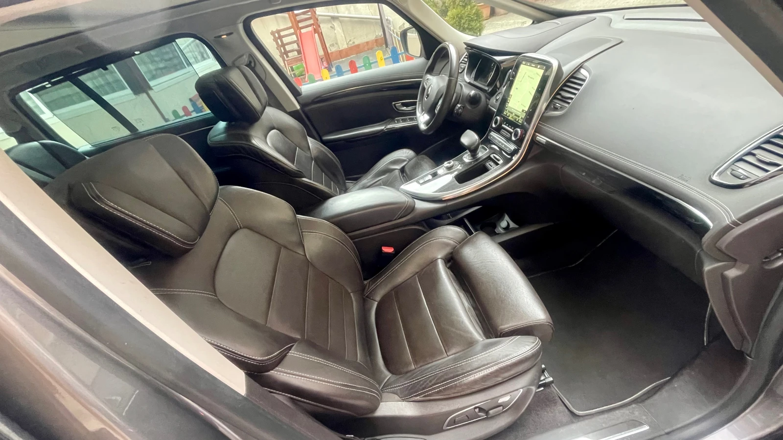 Renault Espace 1.6d, Initial Paris, 4control, 6+ 1, FULL, FULL, снимка 4 - Автомобили и джипове - 53917237