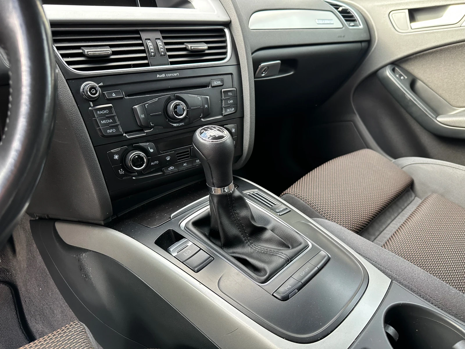 Audi A4 Allroad 2.0TDI 170кс, снимка 12 - Автомобили и джипове - 54046916