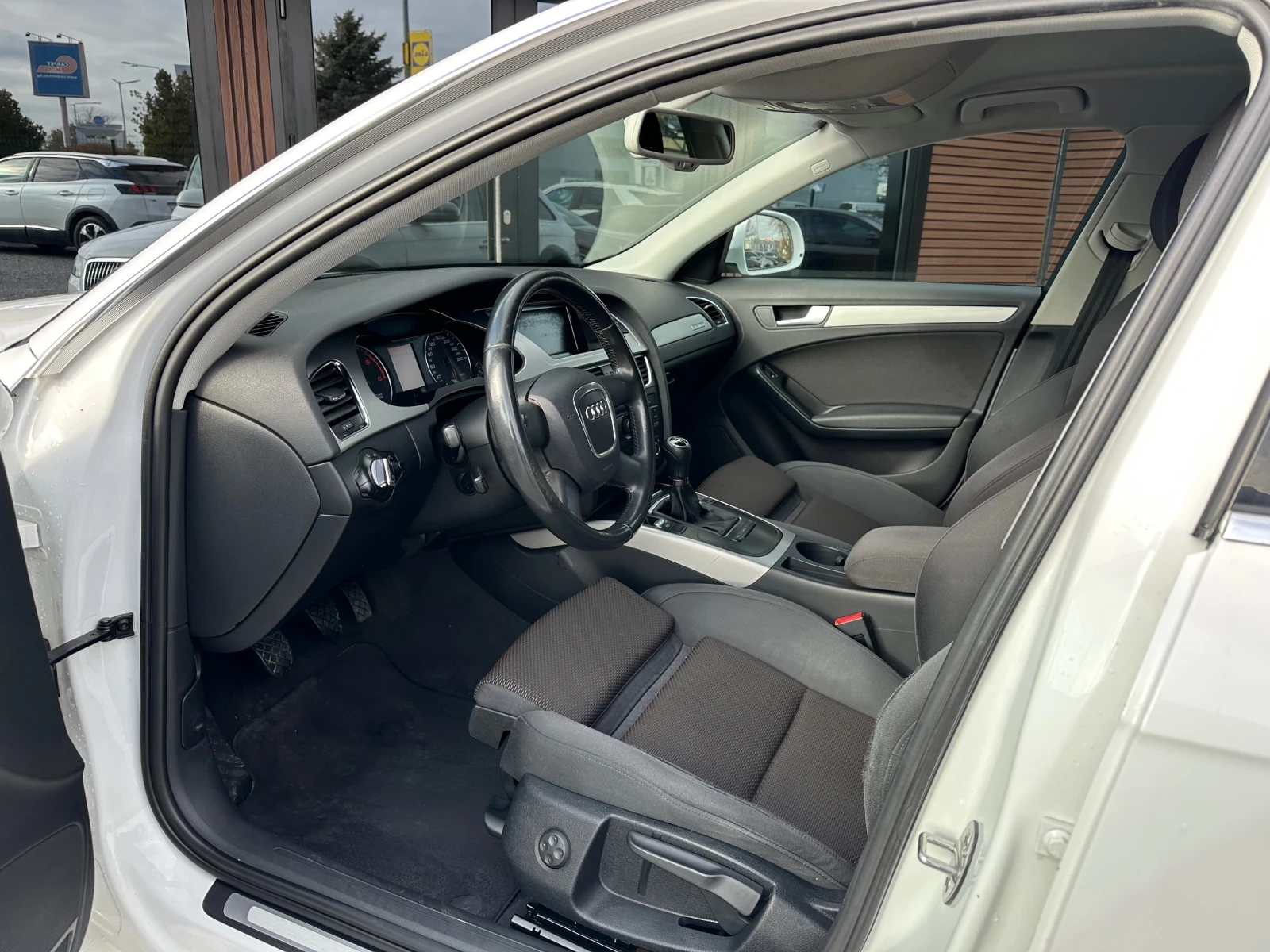 Audi A4 Allroad 2.0TDI 170кс, снимка 7 - Автомобили и джипове - 54046916