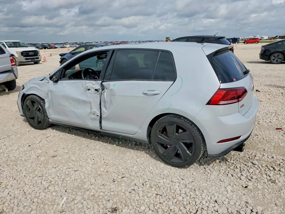 VW Golf GTI S| DSG| КАМЕРА| KEYLESS, снимка 4 - Автомобили и джипове - 54354813