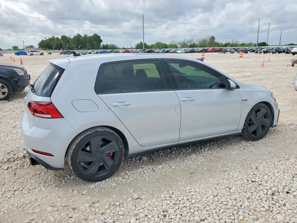 VW Golf GTI S| DSG| КАМЕРА| KEYLESS, снимка 6 - Автомобили и джипове - 54354813
