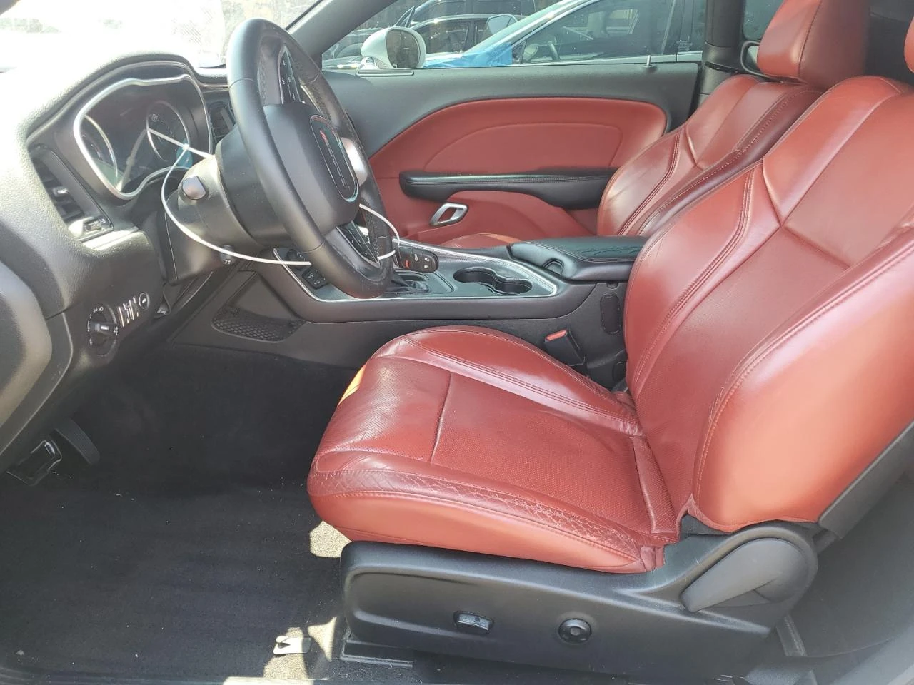 Dodge Challenger 3.6l Sxt, снимка 7 - Автомобили и джипове - 54730913
