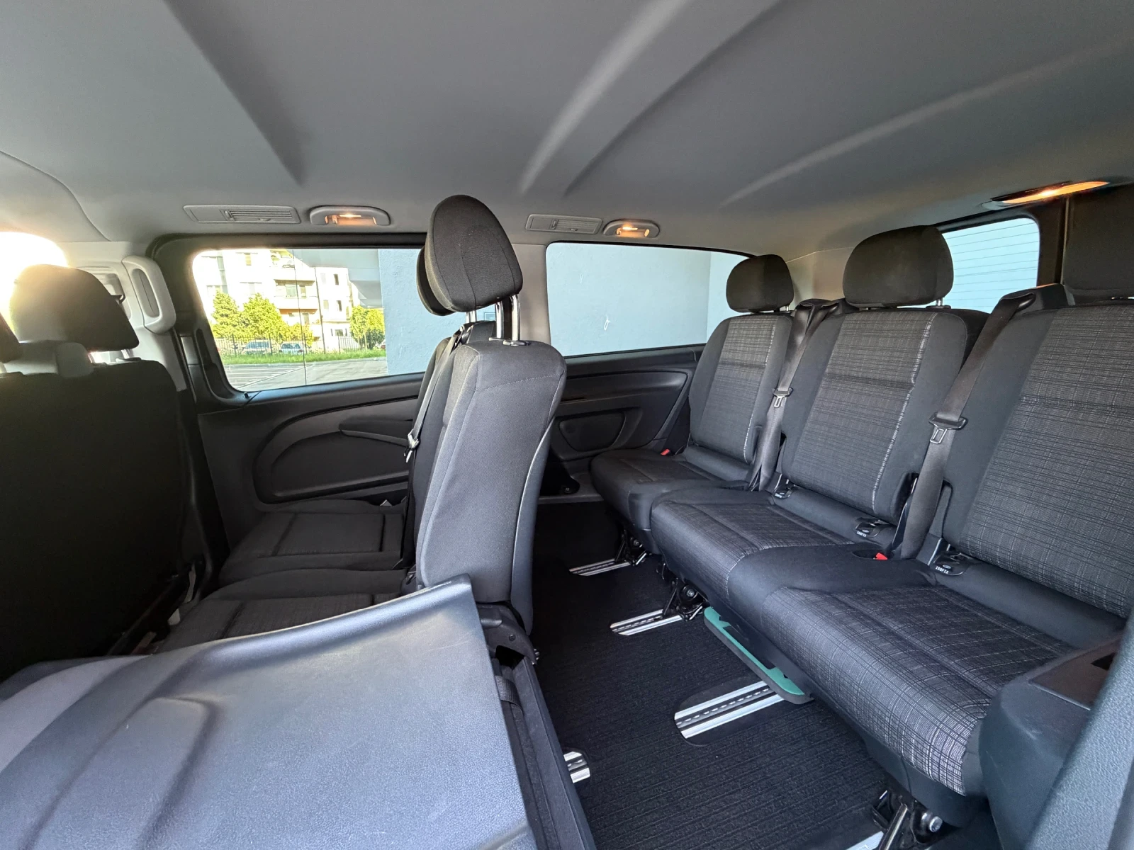 Mercedes-Benz Viano 2.5 D LONG / ПЕРФЕКТНО СЪСТОЯНИЕ, снимка 13 - Автомобили и джипове - 55249953