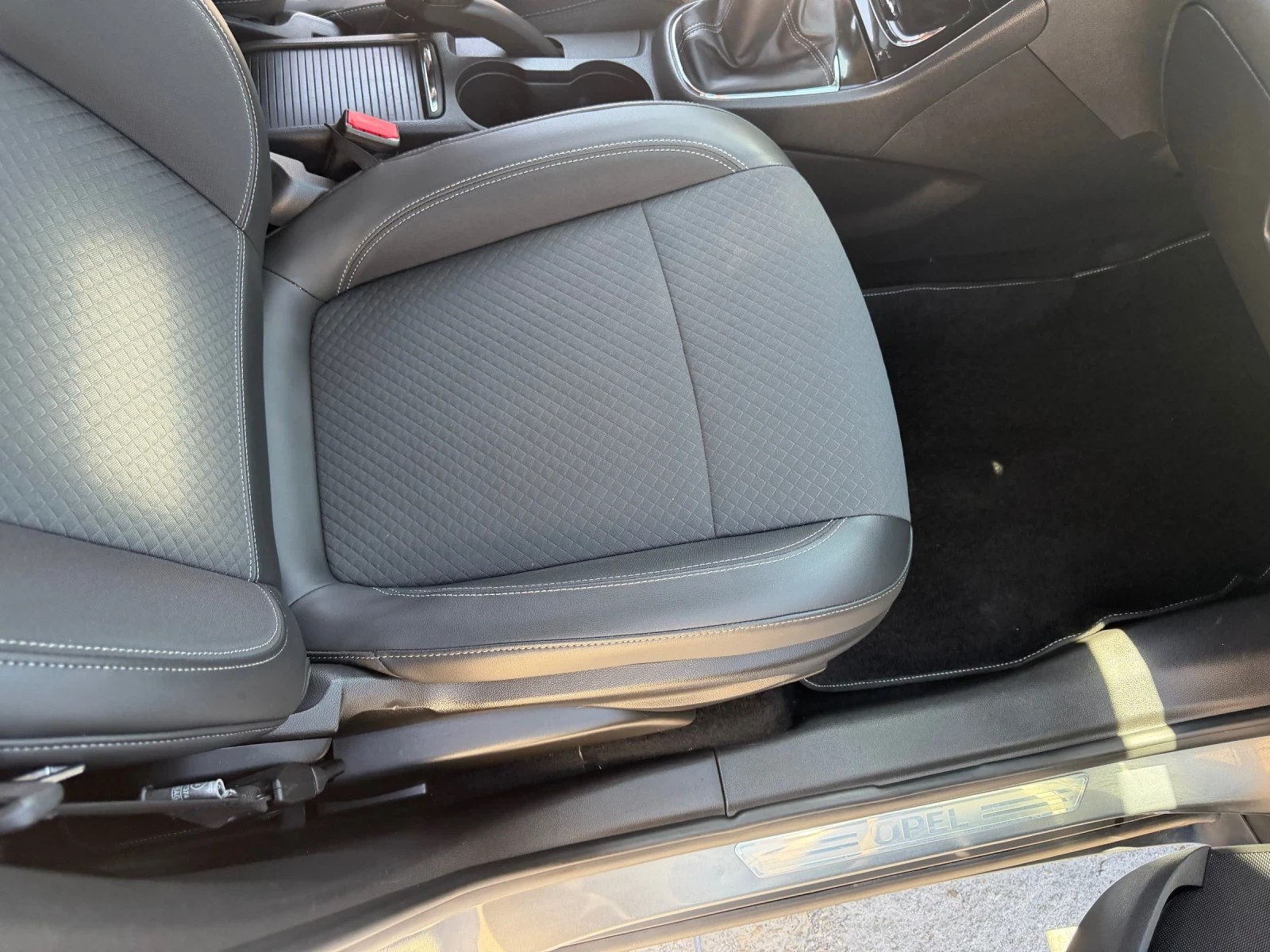 Opel Mokka X 1.6CDTI* КАМЕРА* LED* (ТОП)* , снимка 15 - Автомобили и джипове - 55477360