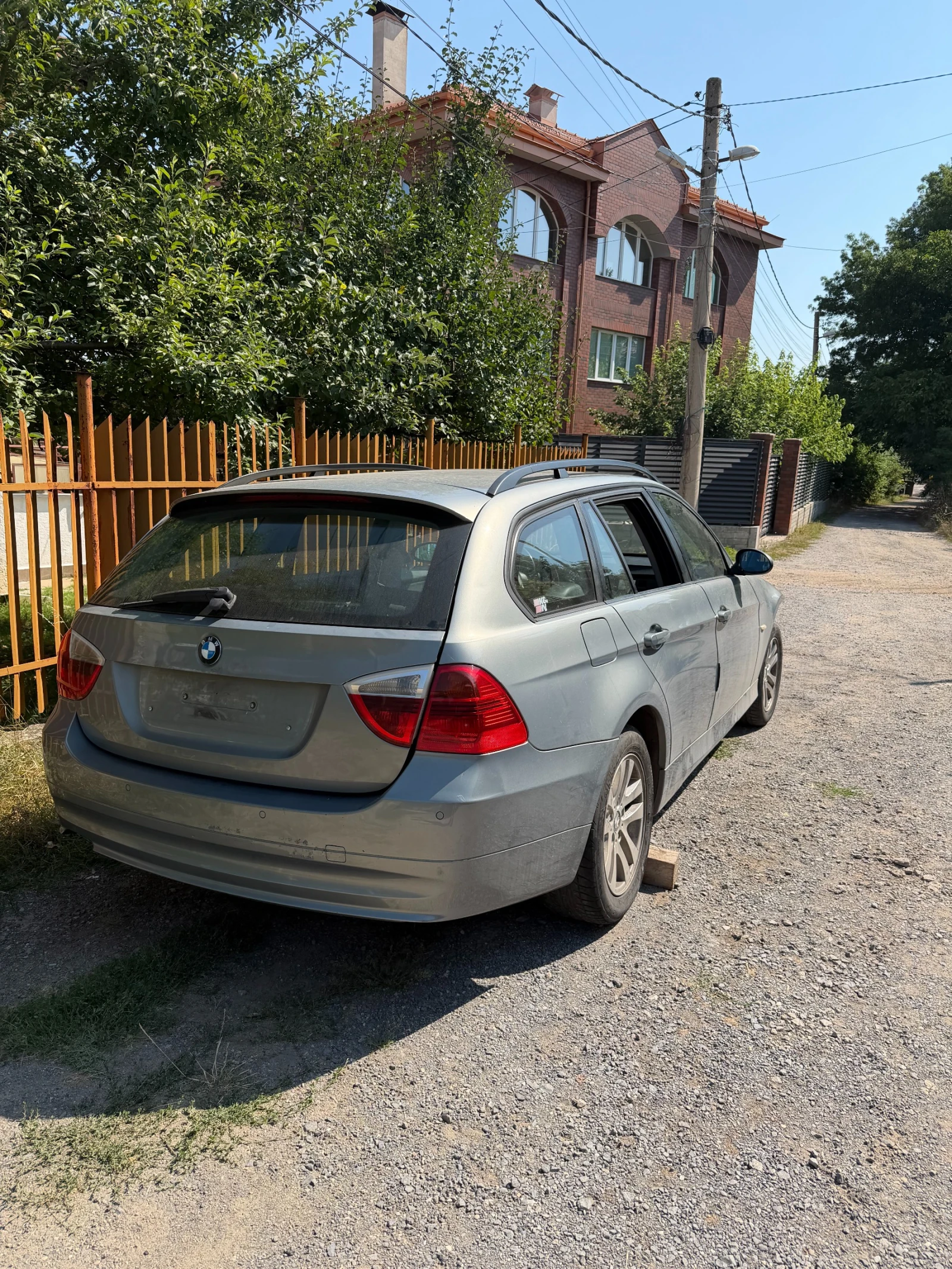 BMW 320, снимка 3 - Автомобили и джипове - 55626192
