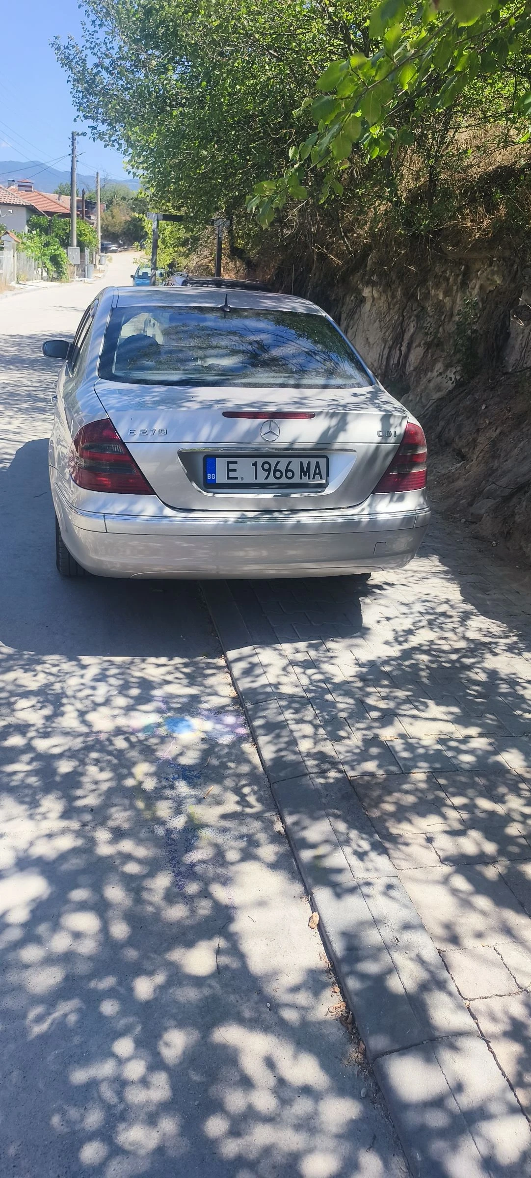 Mercedes-Benz E 270 Седан, снимка 4 - Автомобили и джипове - 55679402