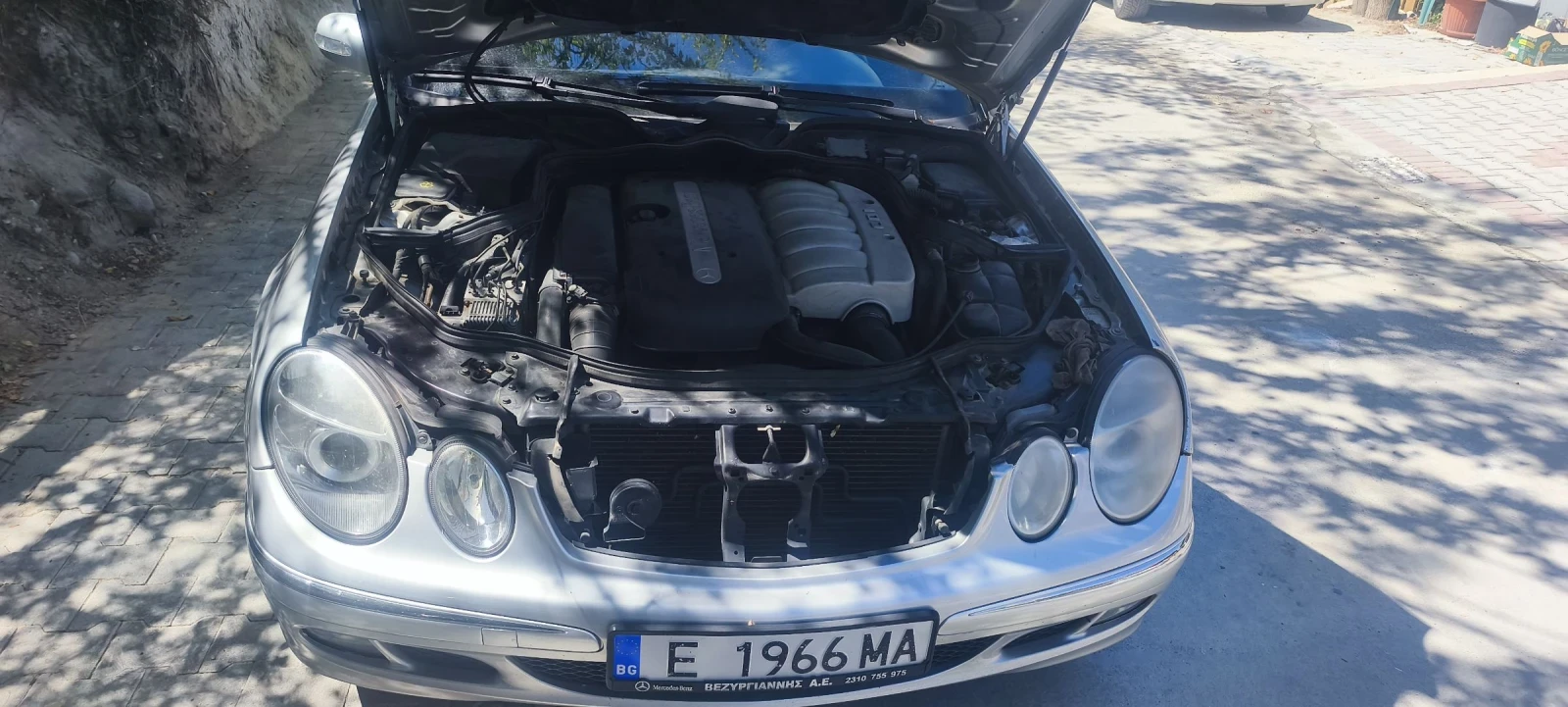 Mercedes-Benz E 270 Седан, снимка 2 - Автомобили и джипове - 55679402