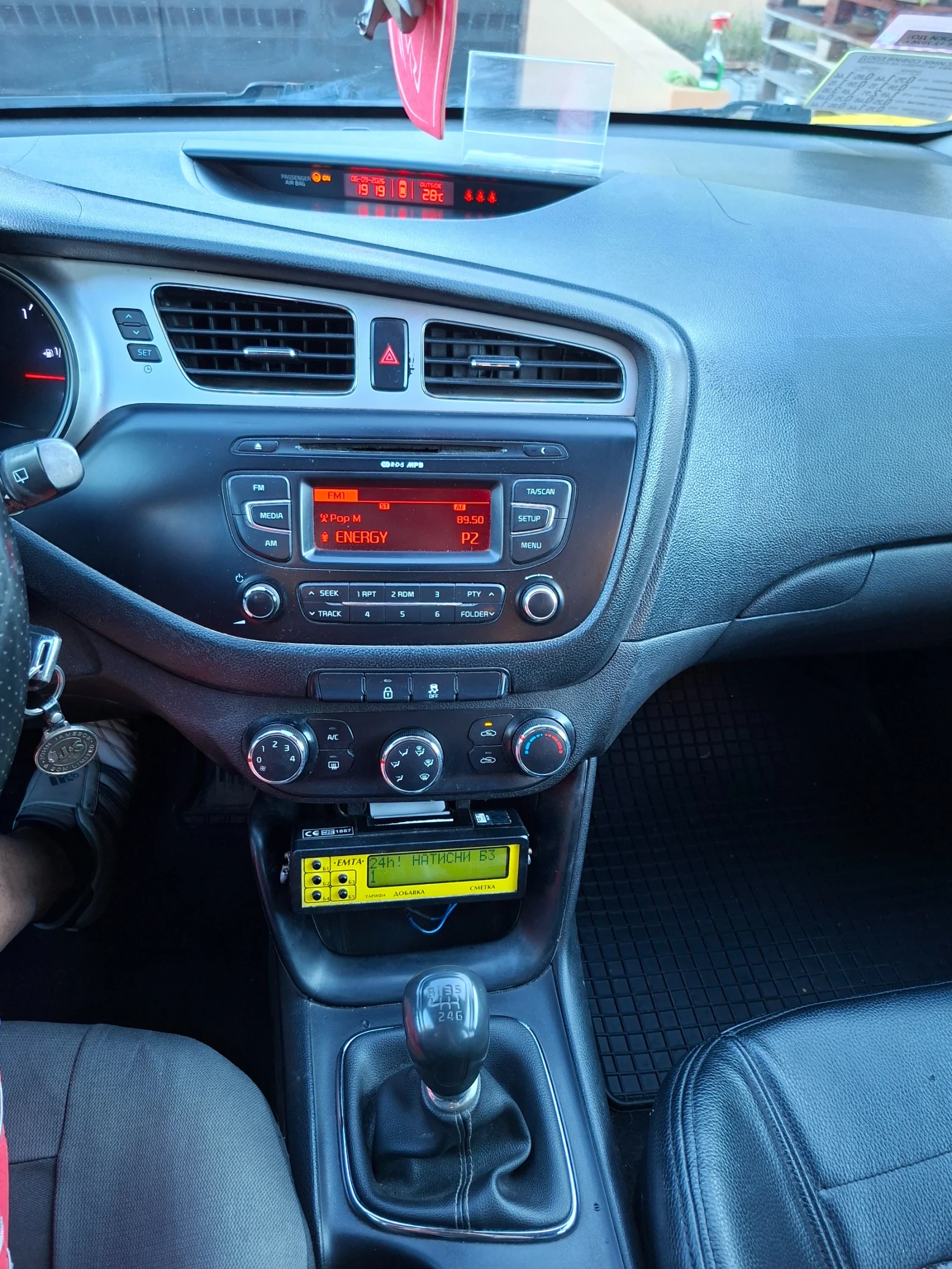 Kia Ceed, снимка 7 - Автомобили и джипове - 56117788