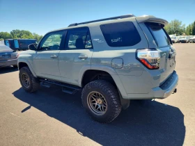 Toyota 4runner 4.0l Trd Off-Road Premium, снимка 2