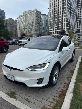 Tesla Model X