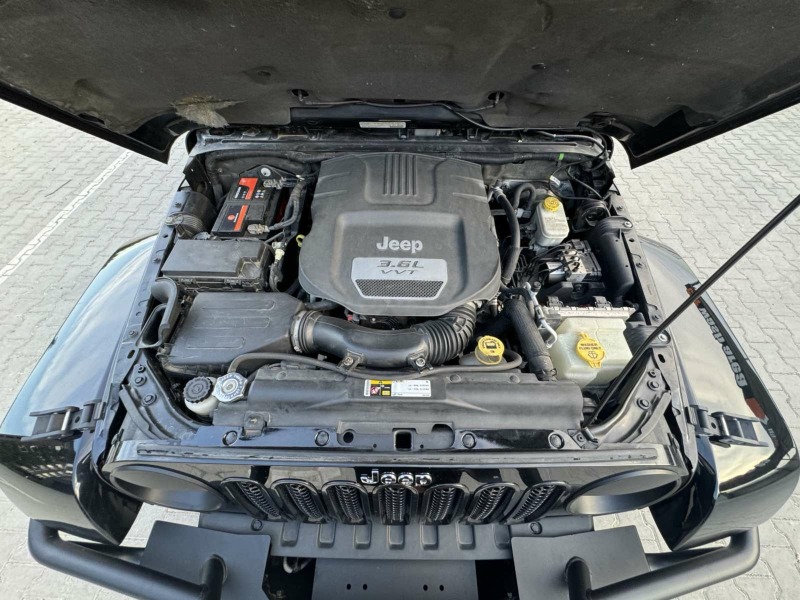 Jeep Wrangler Сахара 3.6i V6, снимка 10 - Автомобили и джипове - 46384657