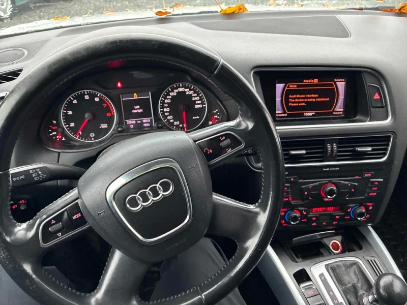 Audi Q5 QUATTRO * БЕЗ ПЪРВОНАЧАЛНА ВН, снимка 9 - Автомобили и джипове - 52861574