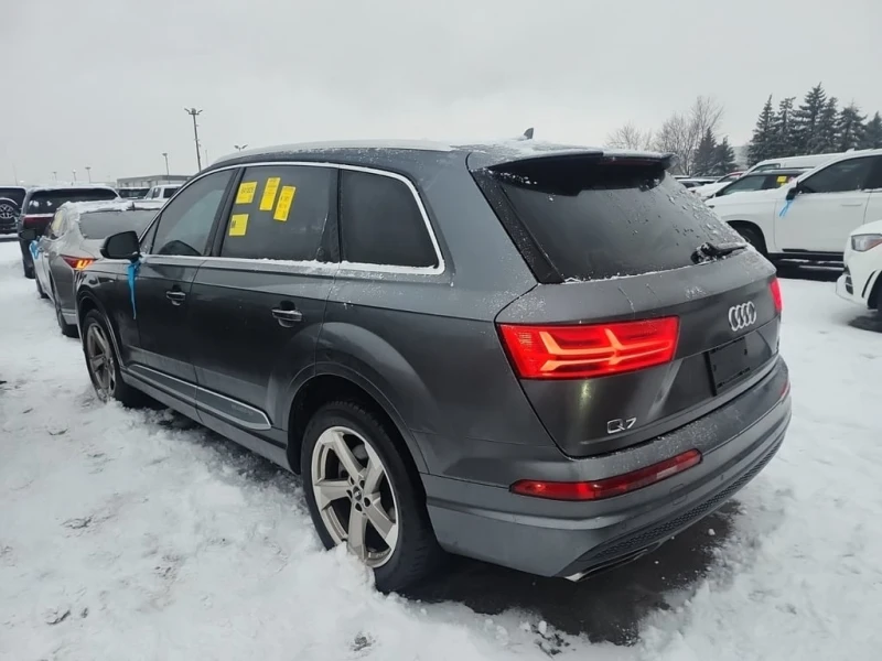 Audi Q7 * PROGRESSIVE * CARFAX * БЕЗ ПЪРВОНАЧАЛНА ВНОСКА, снимка 4 - Автомобили и джипове - 53021226