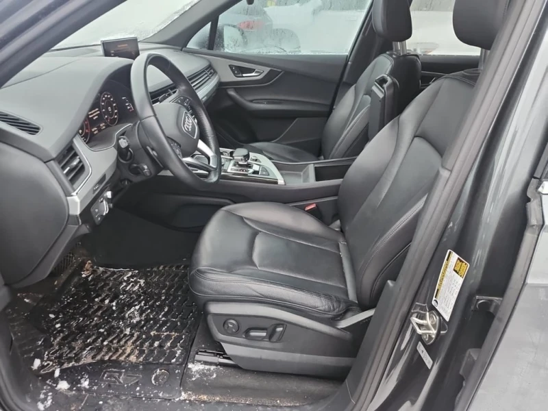 Audi Q7 * PROGRESSIVE * CARFAX * БЕЗ ПЪРВОНАЧАЛНА ВНОСКА, снимка 5 - Автомобили и джипове - 53021226