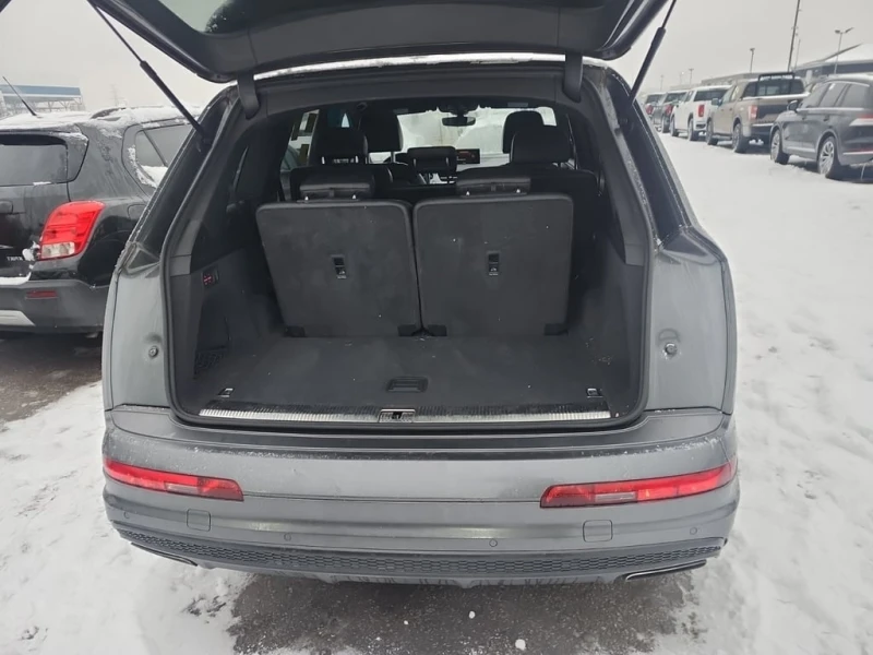 Audi Q7 * PROGRESSIVE * CARFAX * БЕЗ ПЪРВОНАЧАЛНА ВНОСКА, снимка 15 - Автомобили и джипове - 53021226