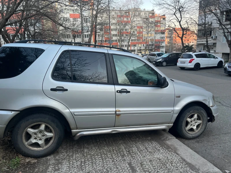 Mercedes-Benz ML 320 ml 320, снимка 4 - Автомобили и джипове - 53092723