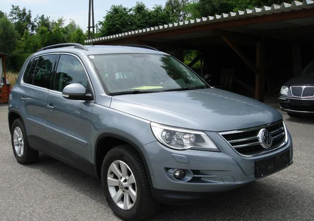 VW Tiguan 2.0d NA CHASTI , снимка 2 - Автомобили и джипове - 4292980