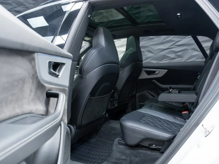 Audi Q8 QUATTRO S-LINE* MATRIX* B&O* 360* PANO* ОБДУХВ* , снимка 11 - Автомобили и джипове - 54985071