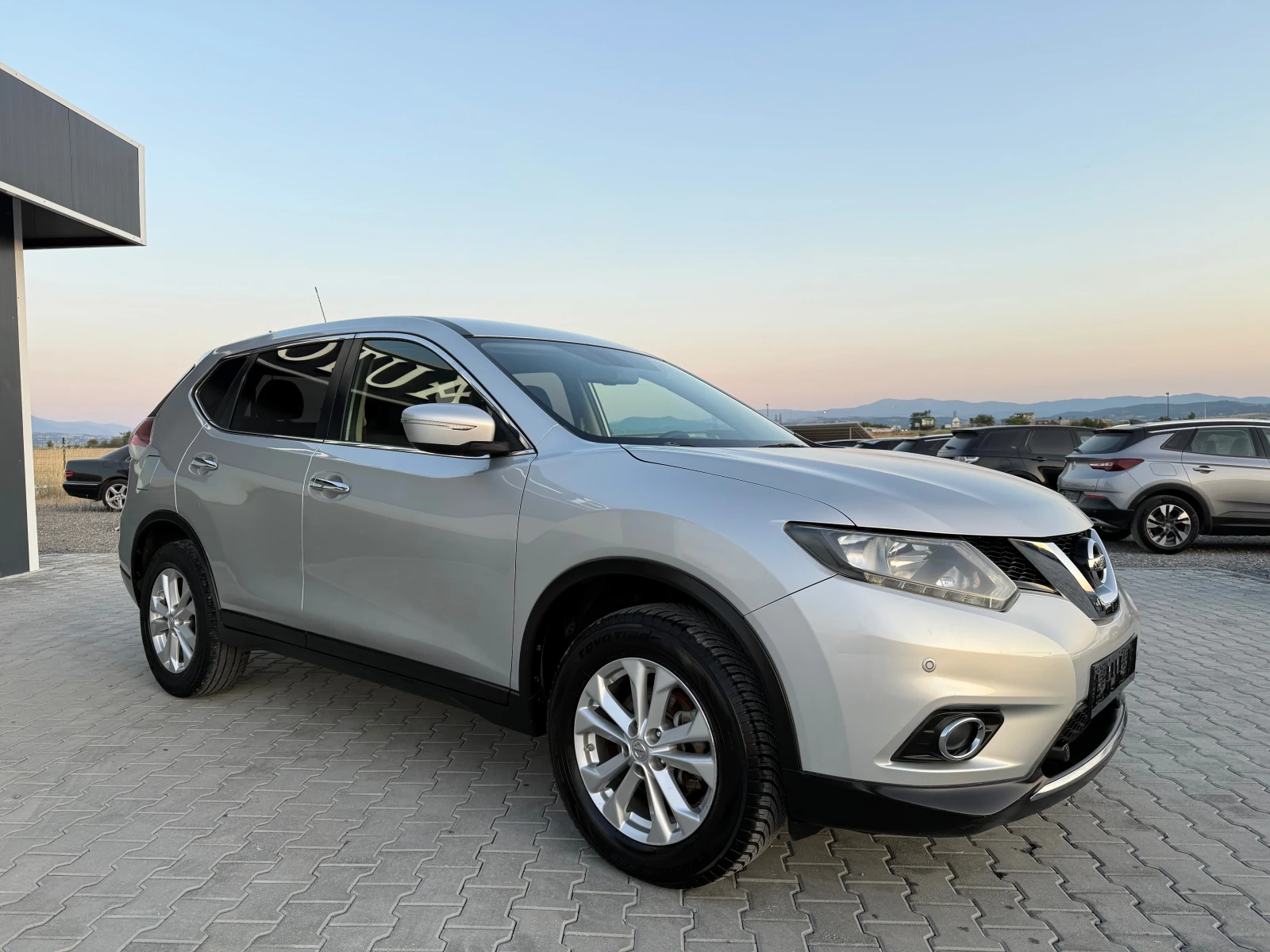 Nissan X-trail 1.6 dci 131 ks Собствен лизинг !!! - изображение 3