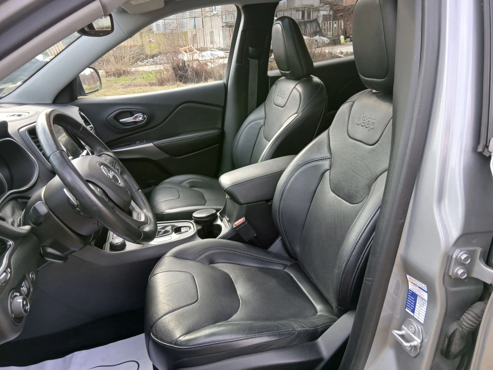 Jeep Cherokee 2.2 d | Mobile.bg � ����������� 10