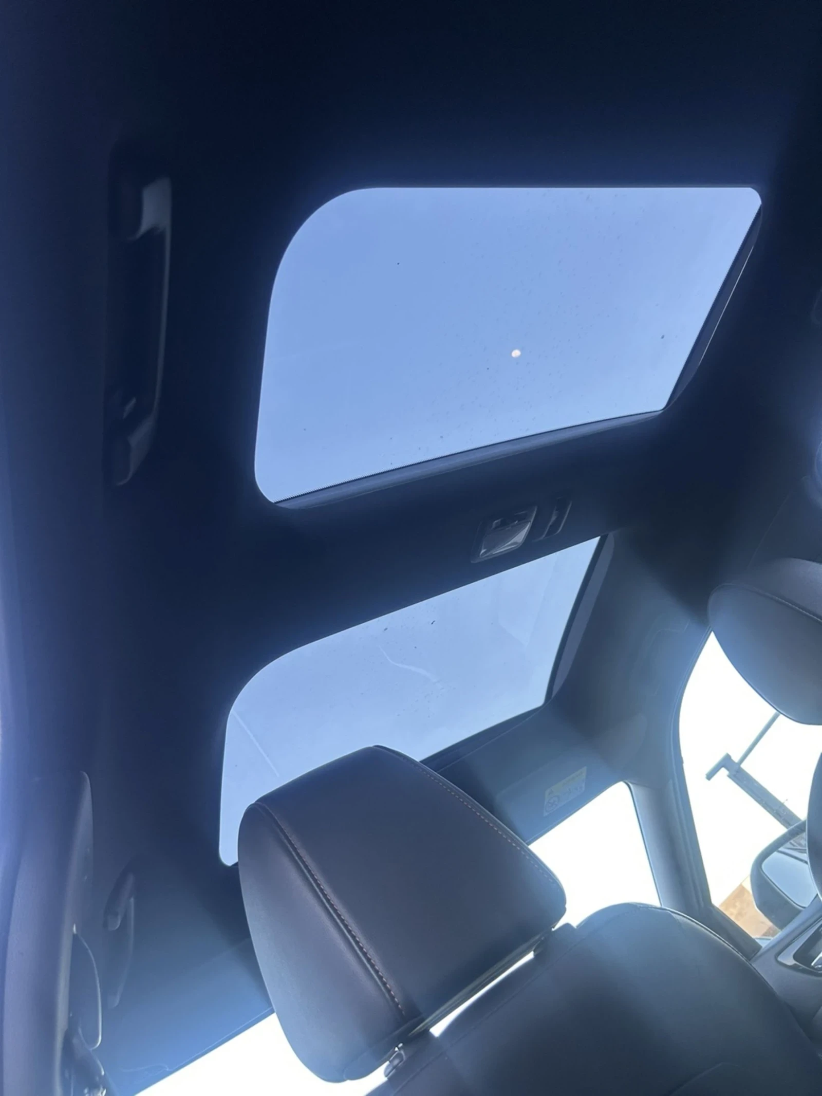 Mitsubishi Eclipse Cross KHAITEKI* 4WD * CVT * PANORAMA * CAMERA * , снимка 17 - Автомобили и джипове - 54349115