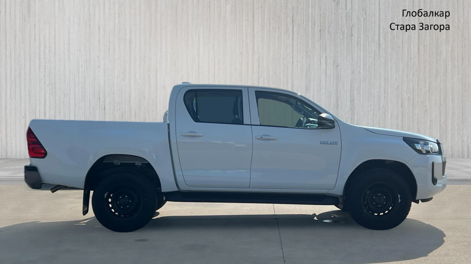 Toyota Hilux 2.8 D-4D MT COMFORT, снимка 7 - Автомобили и джипове - 54511835
