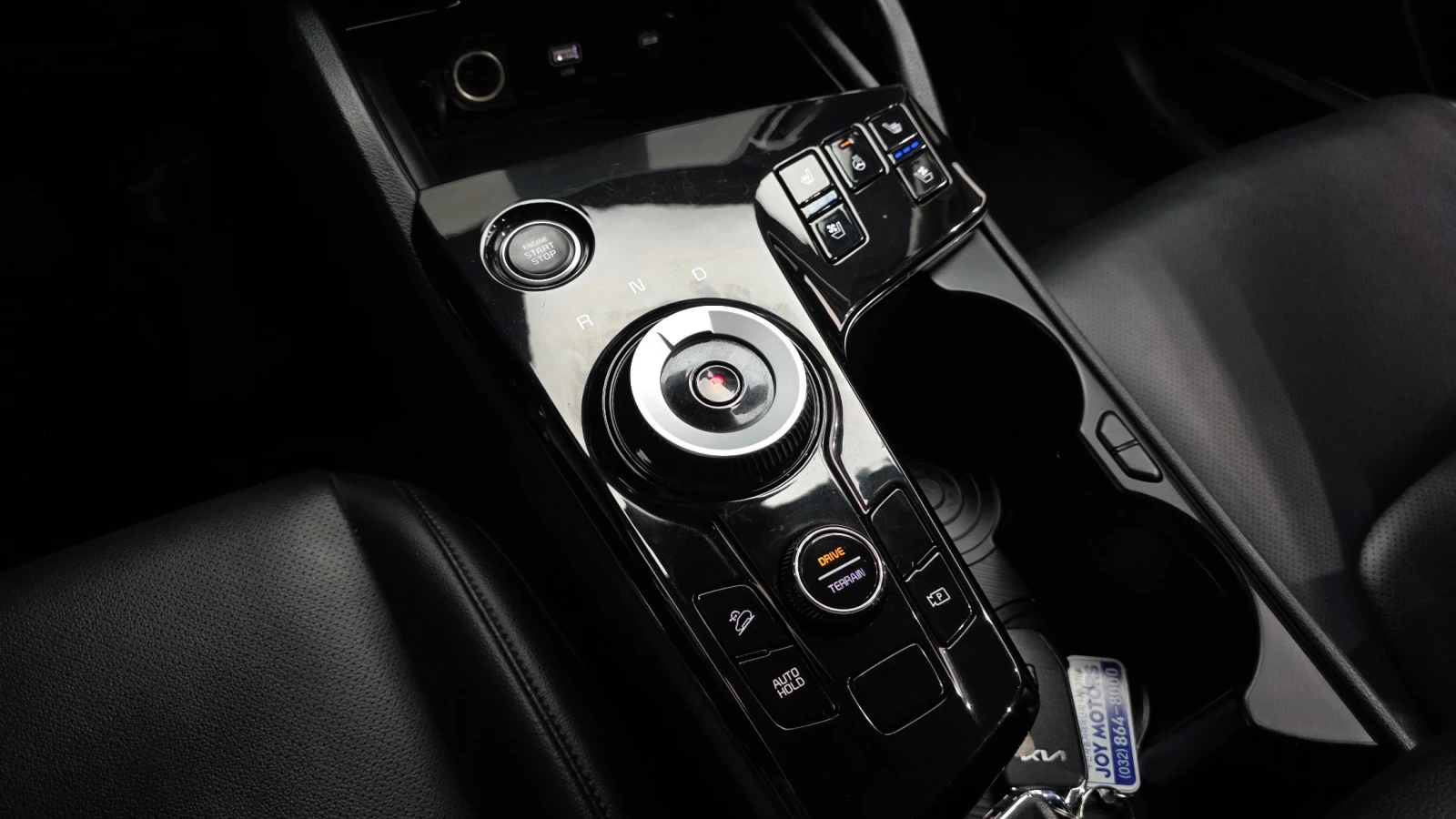 Kia Sportage Hybrid Prestige 4WD | Кожа | Вентилация | LED , снимка 8 - Автомобили и джипове - 54775442