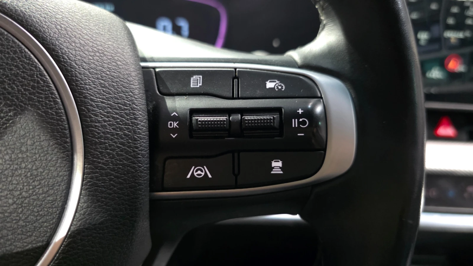 Kia Sportage 1.6 Turbo 2WD Trendy | Distronic | , снимка 15 - Автомобили и джипове - 54884818