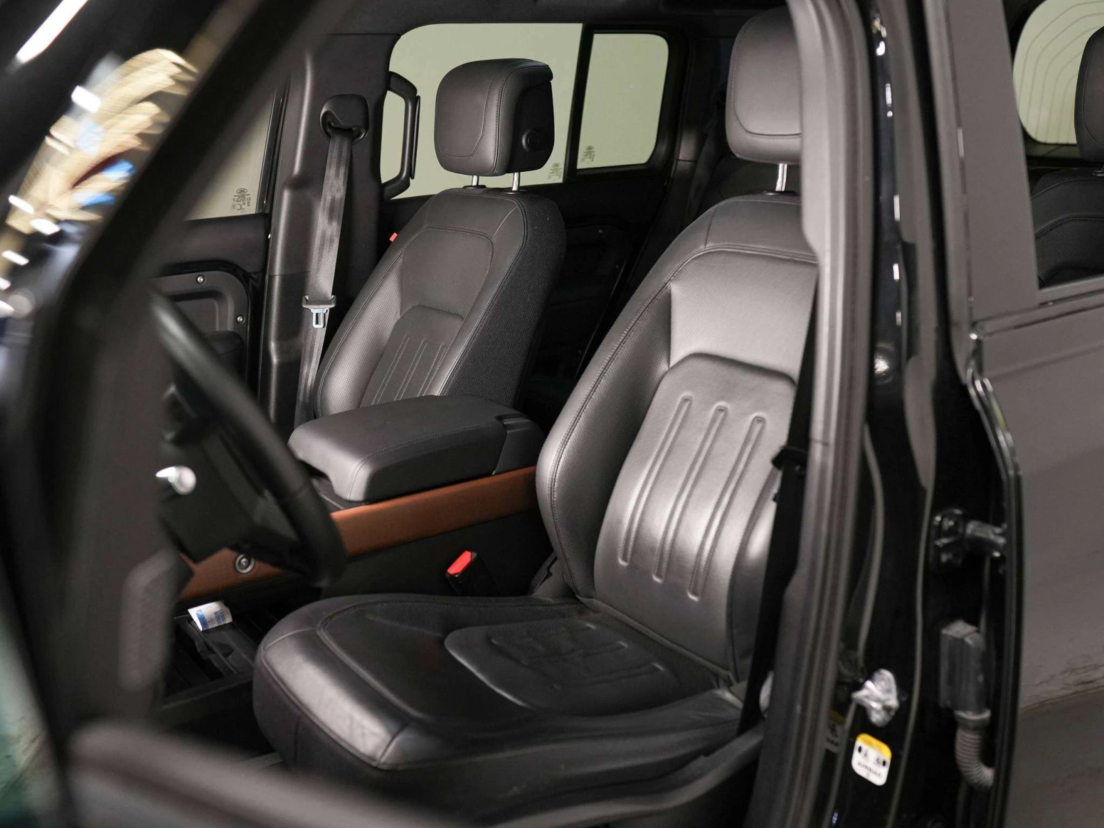 Land Rover Defender X | P400 | MERIDIAN | HUD | 22 IN, снимка 9 - Автомобили и джипове - 54980207