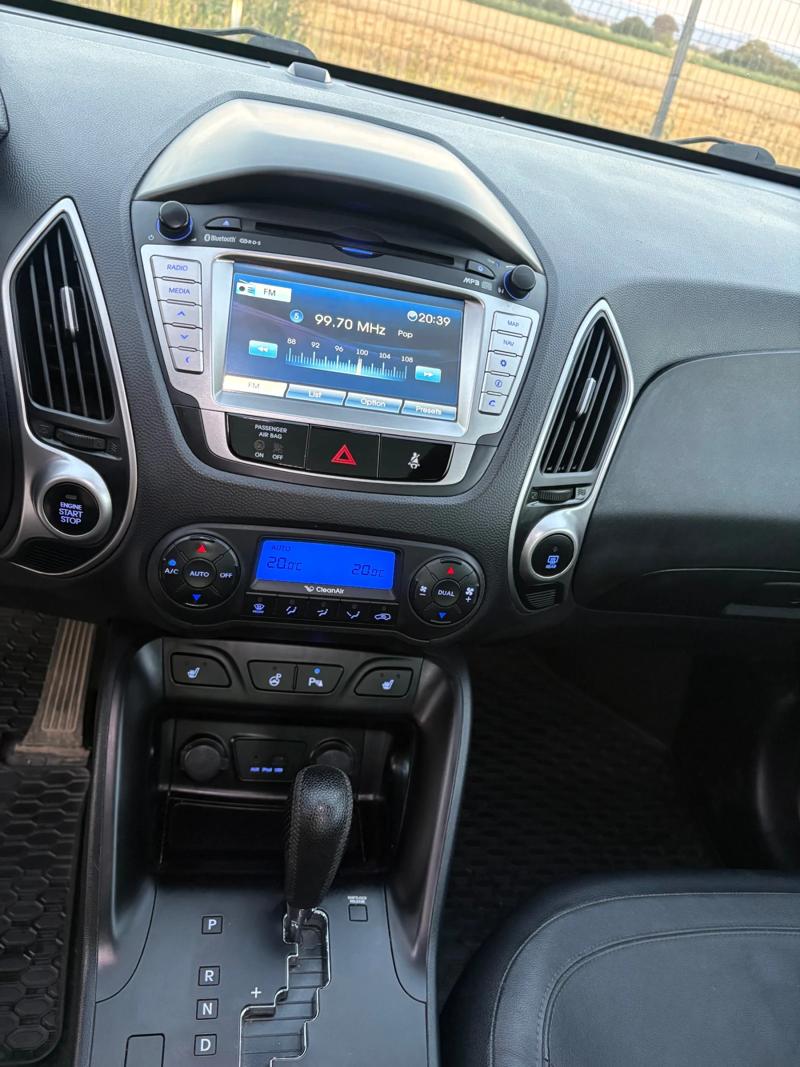 Hyundai IX35 2.0 бензин 163 коня, снимка 3 - Автомобили и джипове - 55504654