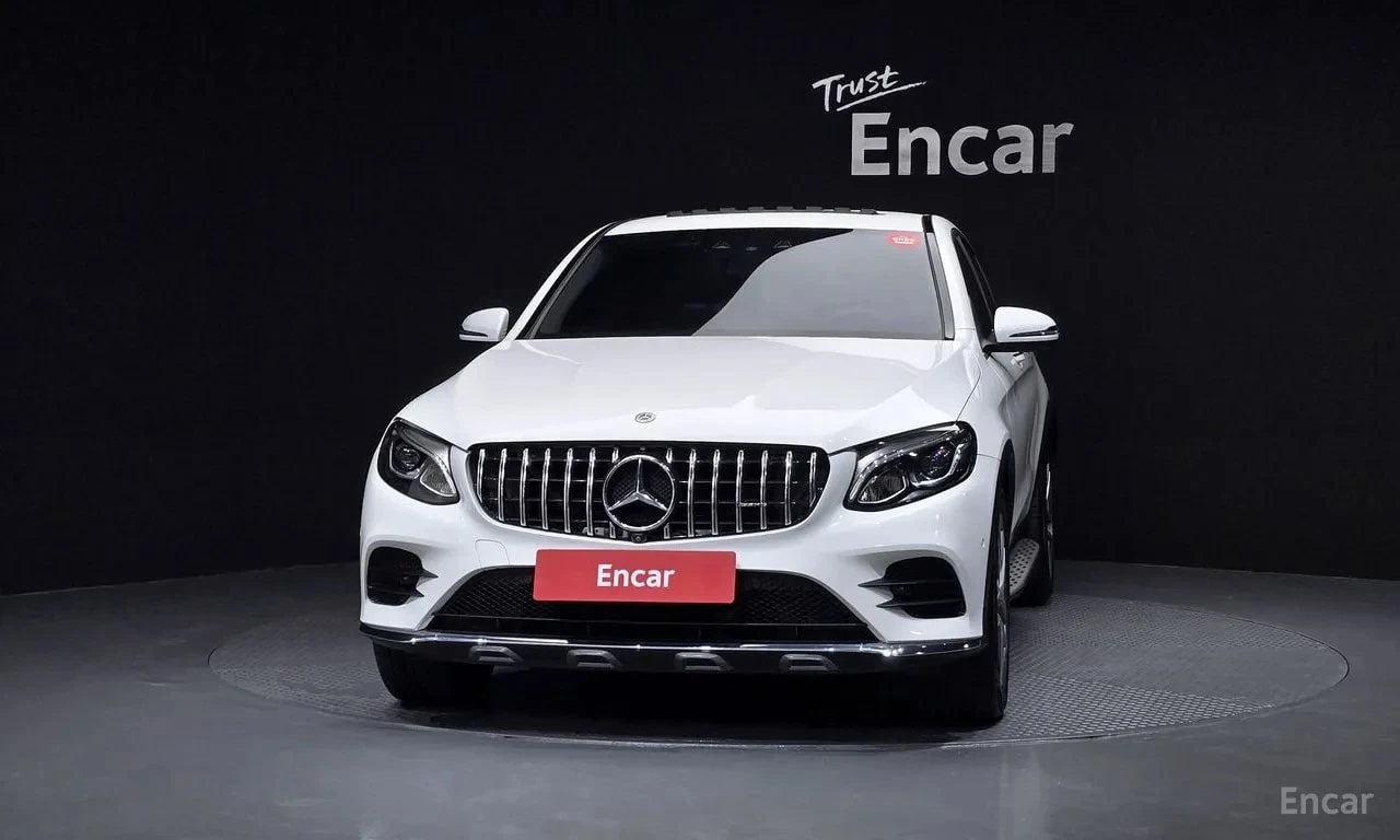 Mercedes-Benz GLC 220 * 4MATIC Premium Coupe * АВТОКРЕДИТ * , снимка 3 - Автомобили и джипове - 55950618