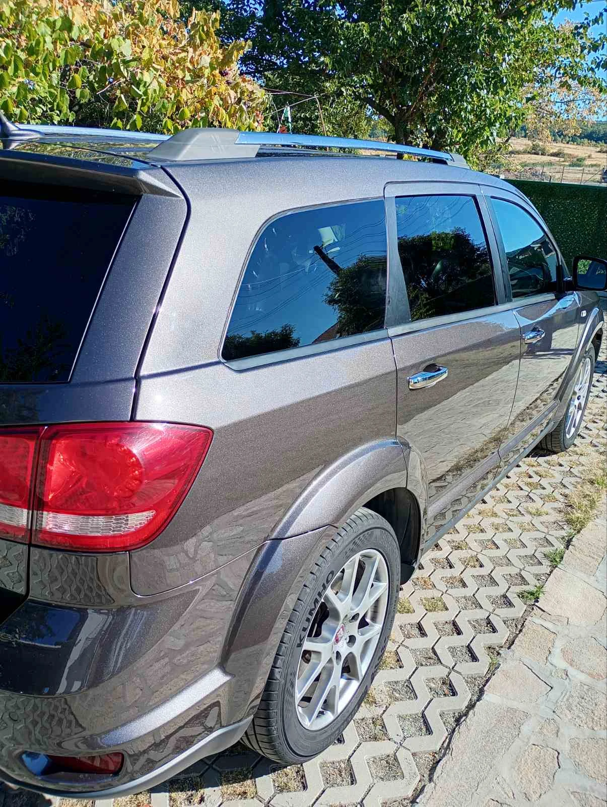 Fiat Freemont, снимка 4 - Автомобили и джипове - 56350699