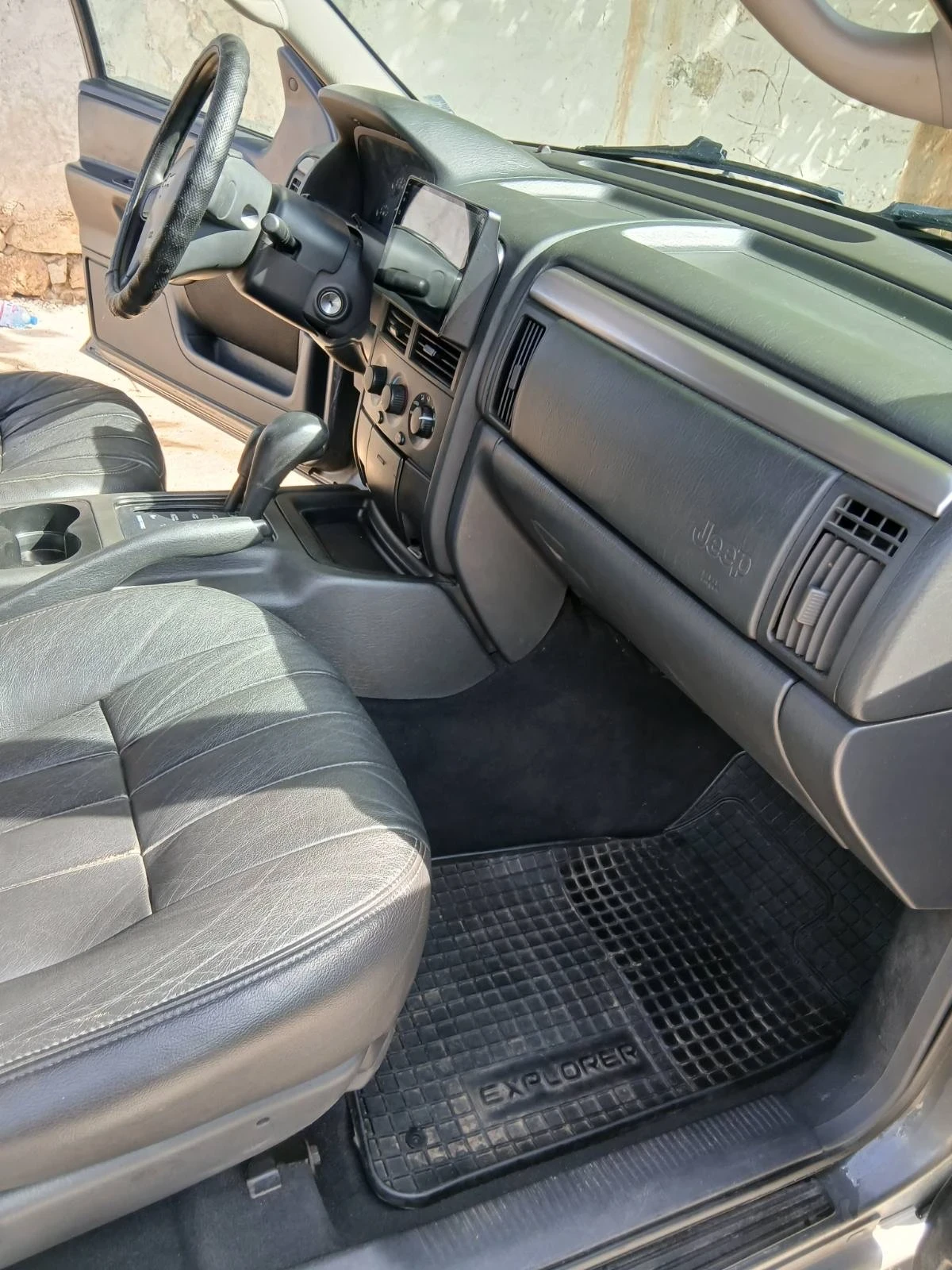 Jeep Grand cherokee, снимка 8 - Автомобили и джипове - 56407689