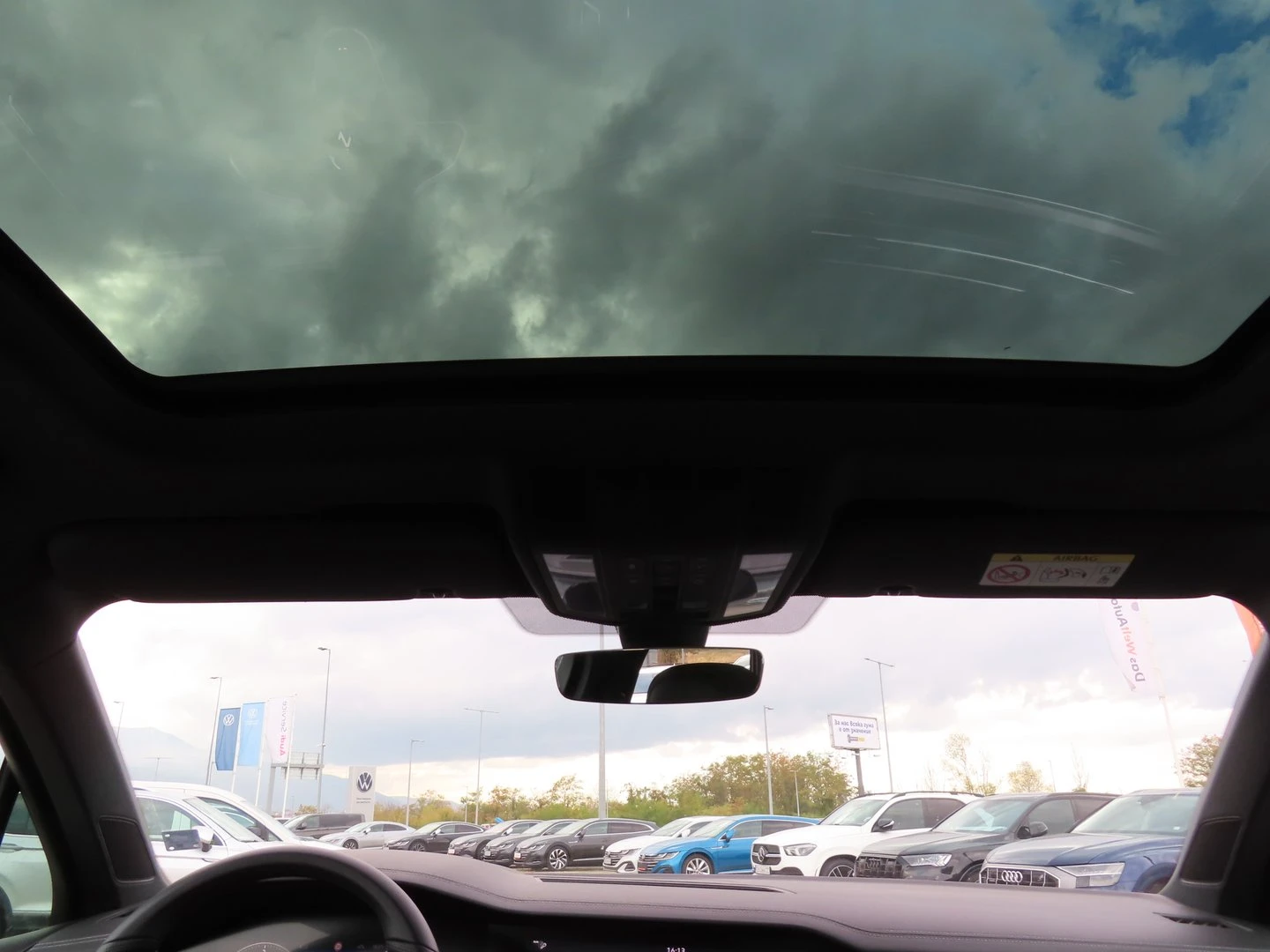 VW Touareg, снимка 16 - Автомобили и джипове - 56628217